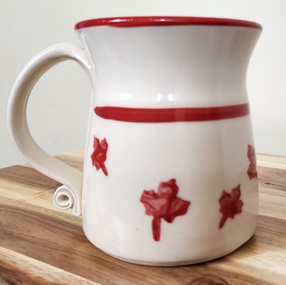 Su Chi Pottery Ceramic Maple Leaf Pattern Red Cream Coffee Mug Signed Pottery